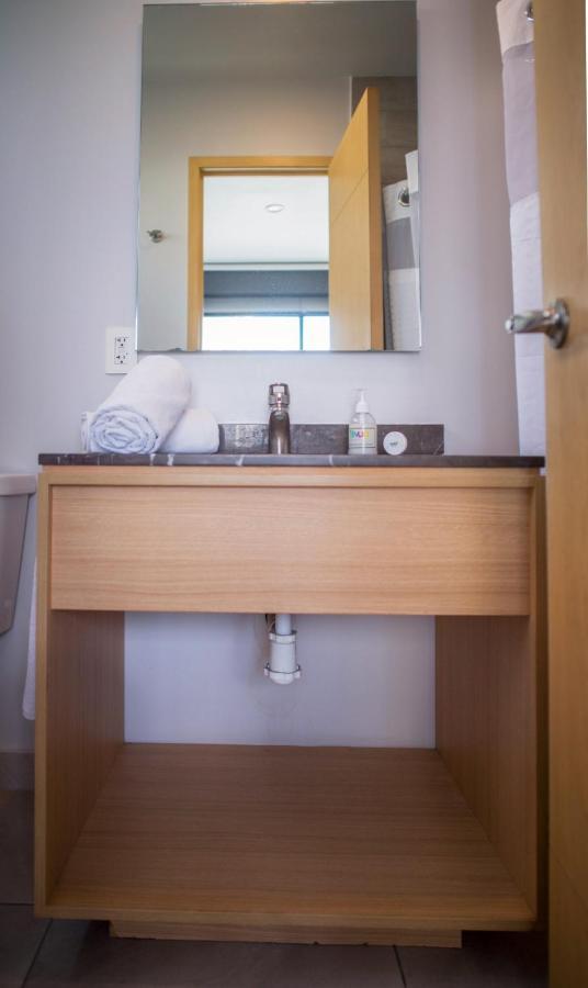 Livup Suites En Zona Iteso 萨波潘 外观 照片