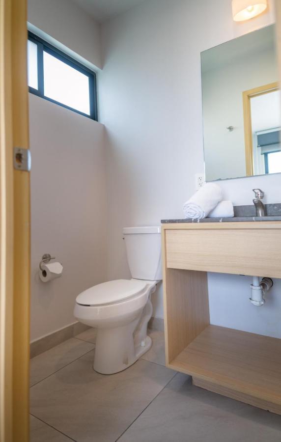 Livup Suites En Zona Iteso 萨波潘 外观 照片
